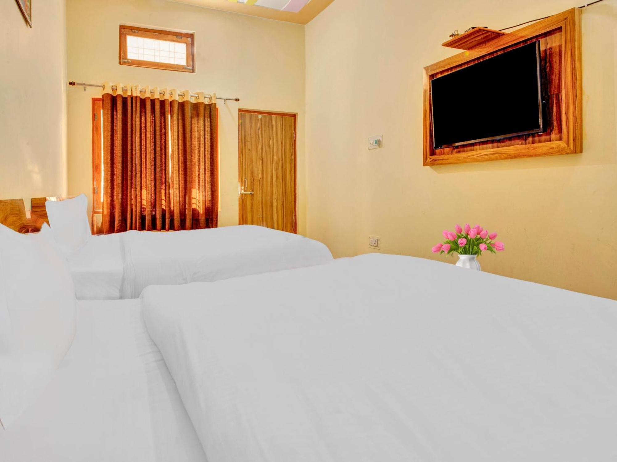 Hotel Kailasha Uttarkāshi Exteriér fotografie